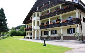 Haus Rosenauer Zimmer & Ferienwohnungen